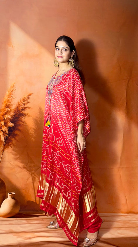 Surkh kaftan set